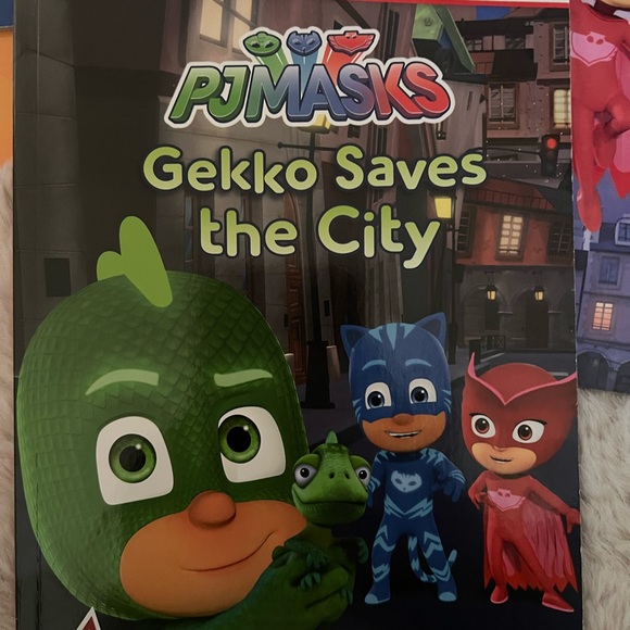 5 PJ Masks Books for $8 - Picture 3 of 5